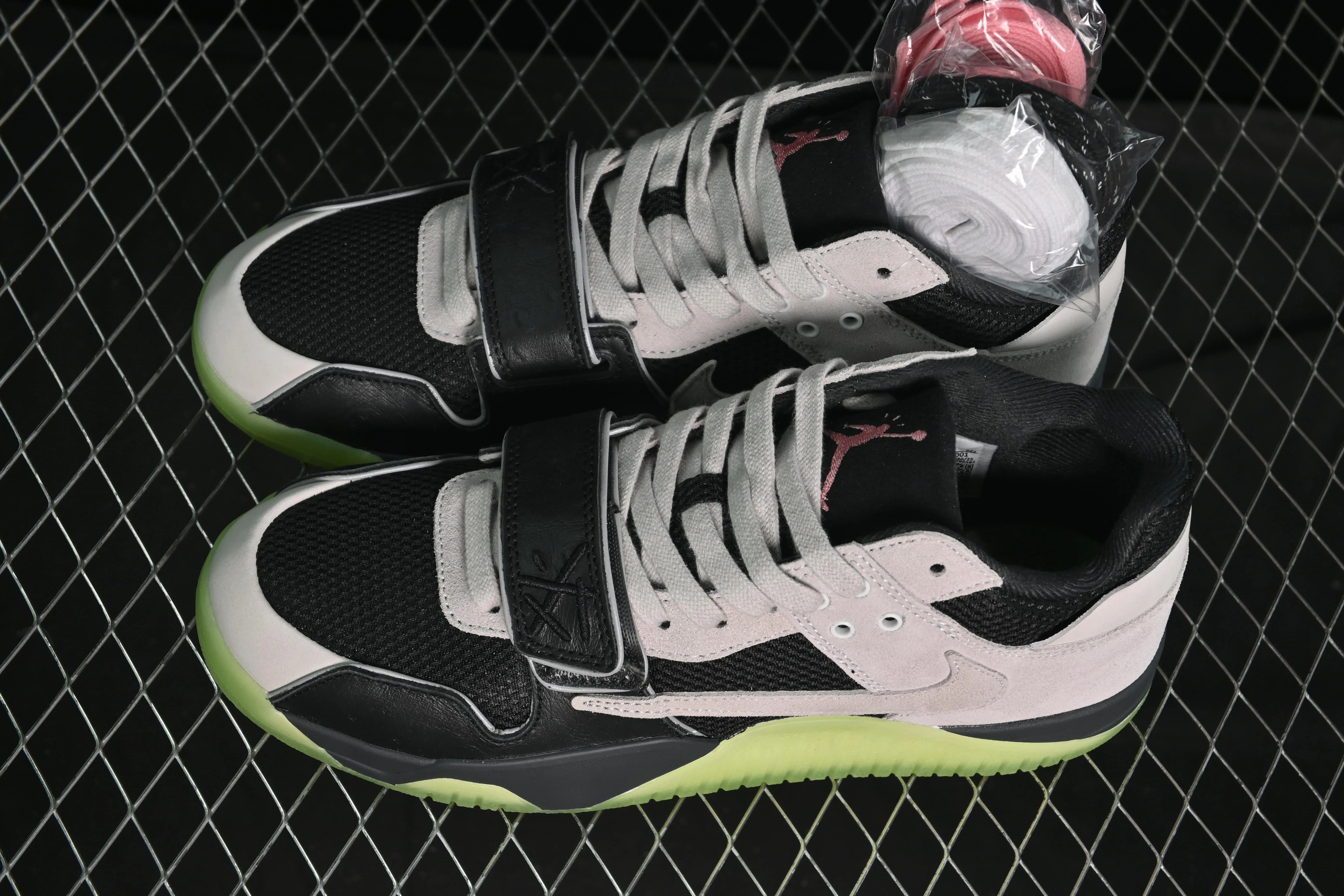 All categories Air Jordan Jordan series basketball shoes Air Jordan 1 Low Chase B x Travis Scott x Jordan Jumpman Jack TR AJ1 Joe 1 joint TS overhead hook IH7971-001